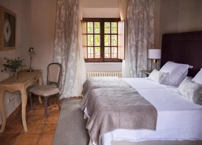 Hotel Rural Las Tejuelas Valdecaballeros Экстерьер фото