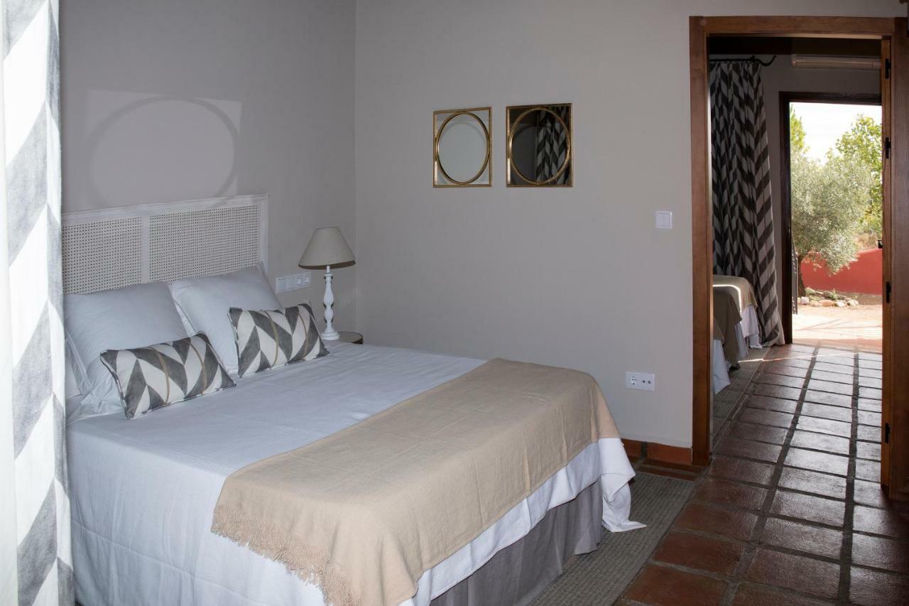 Hotel Rural Las Tejuelas Valdecaballeros Экстерьер фото