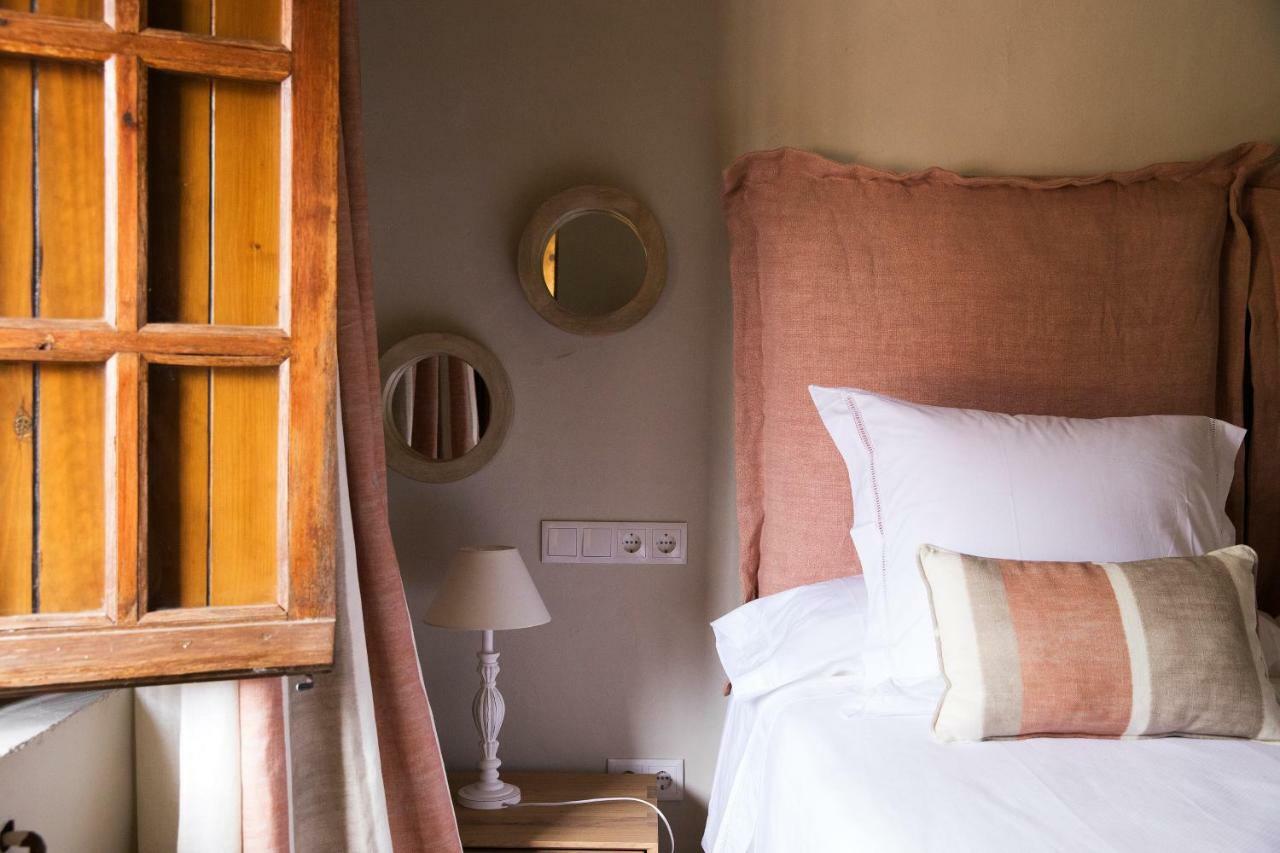 Hotel Rural Las Tejuelas Valdecaballeros Экстерьер фото