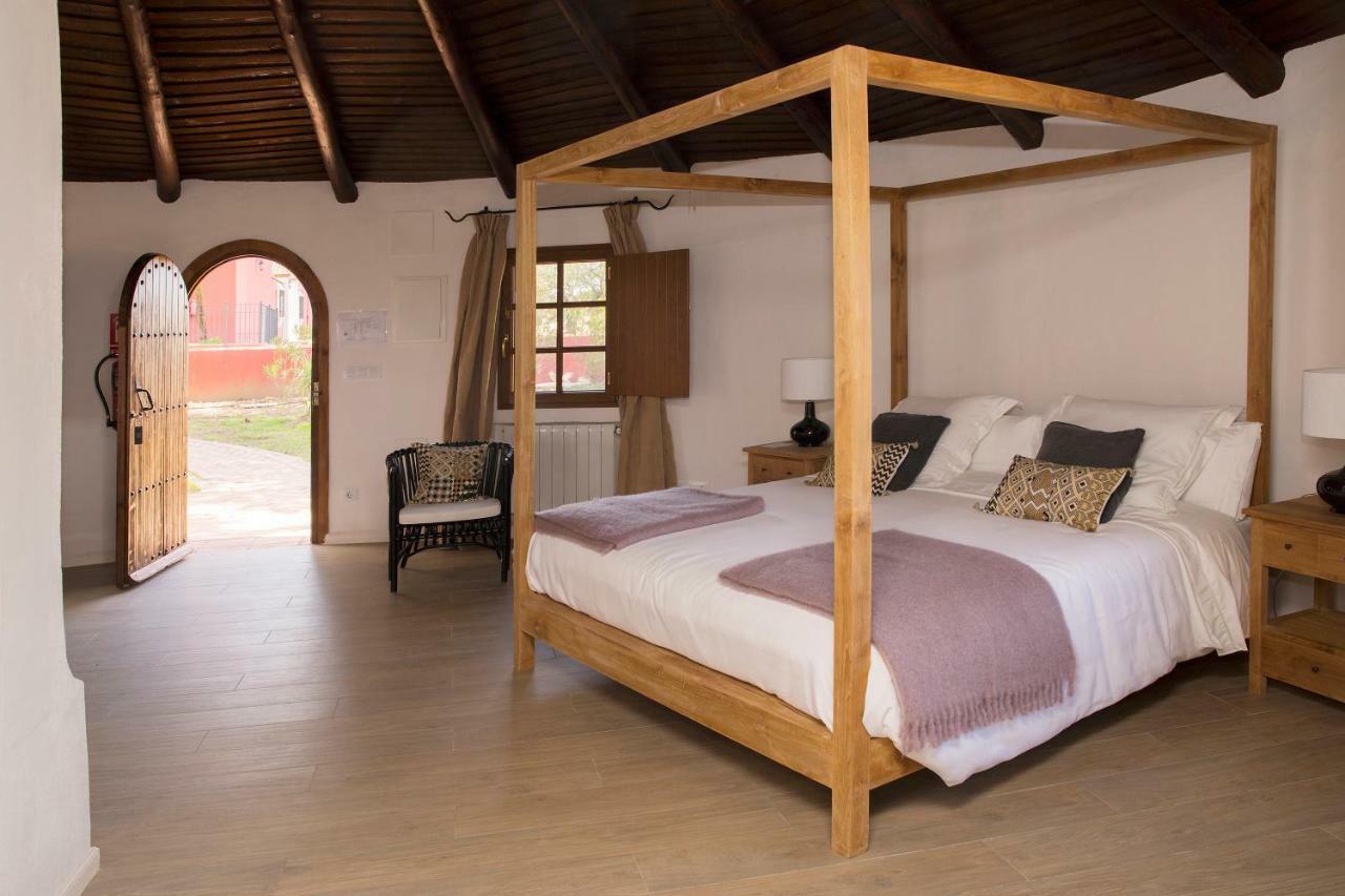 Hotel Rural Las Tejuelas Valdecaballeros Экстерьер фото