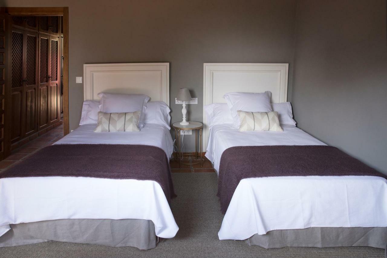 Hotel Rural Las Tejuelas Valdecaballeros Экстерьер фото