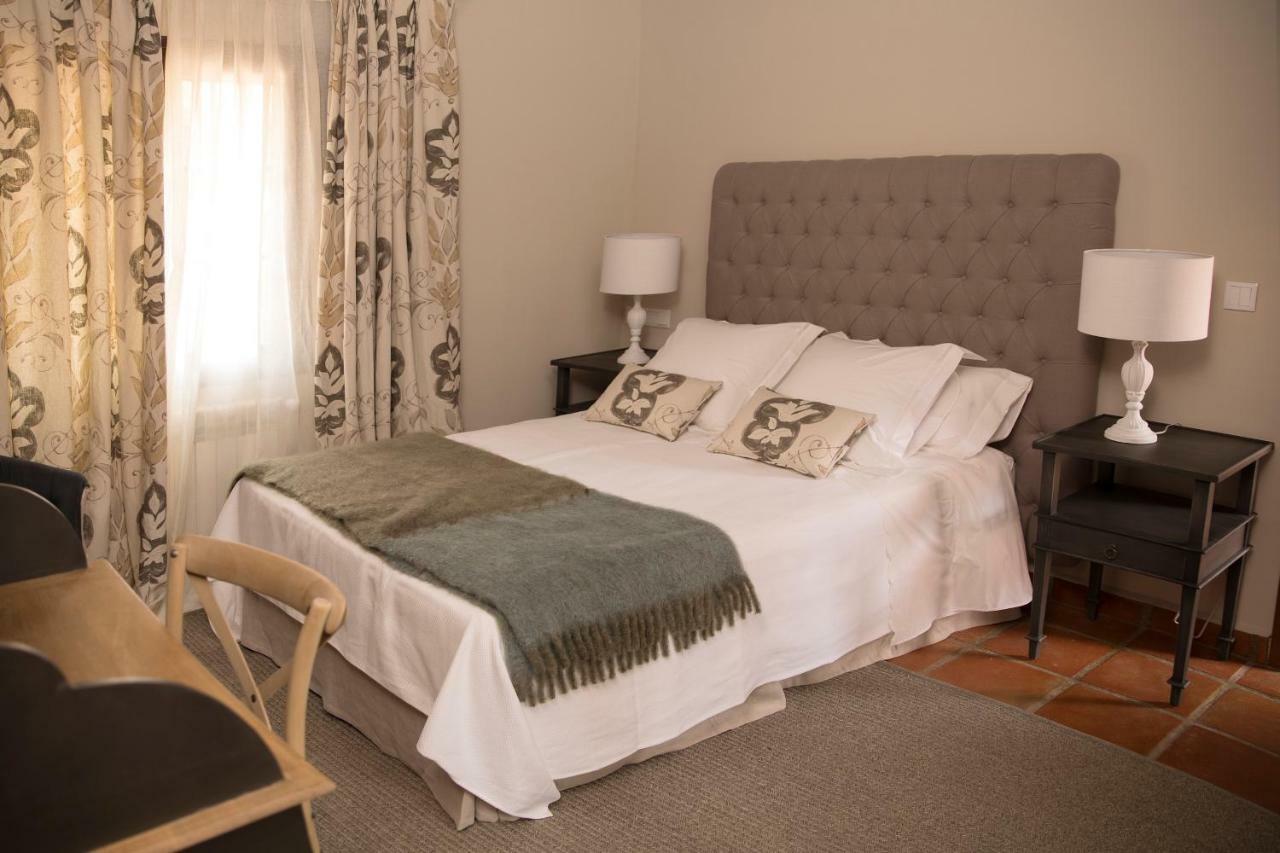 Hotel Rural Las Tejuelas Valdecaballeros Экстерьер фото